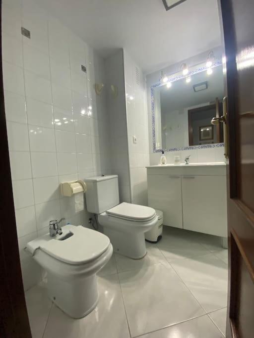 Funcional Piso 4 Dormitorios Frente A Santa Justa Siviglia Esterno foto